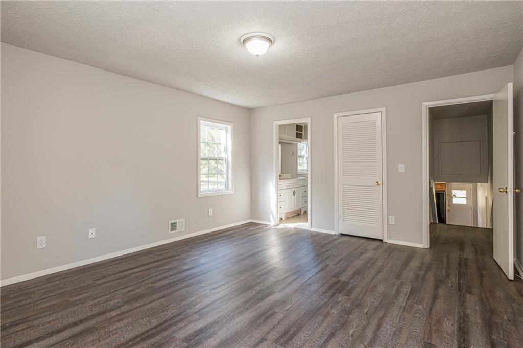 1798 Dogwood Court
