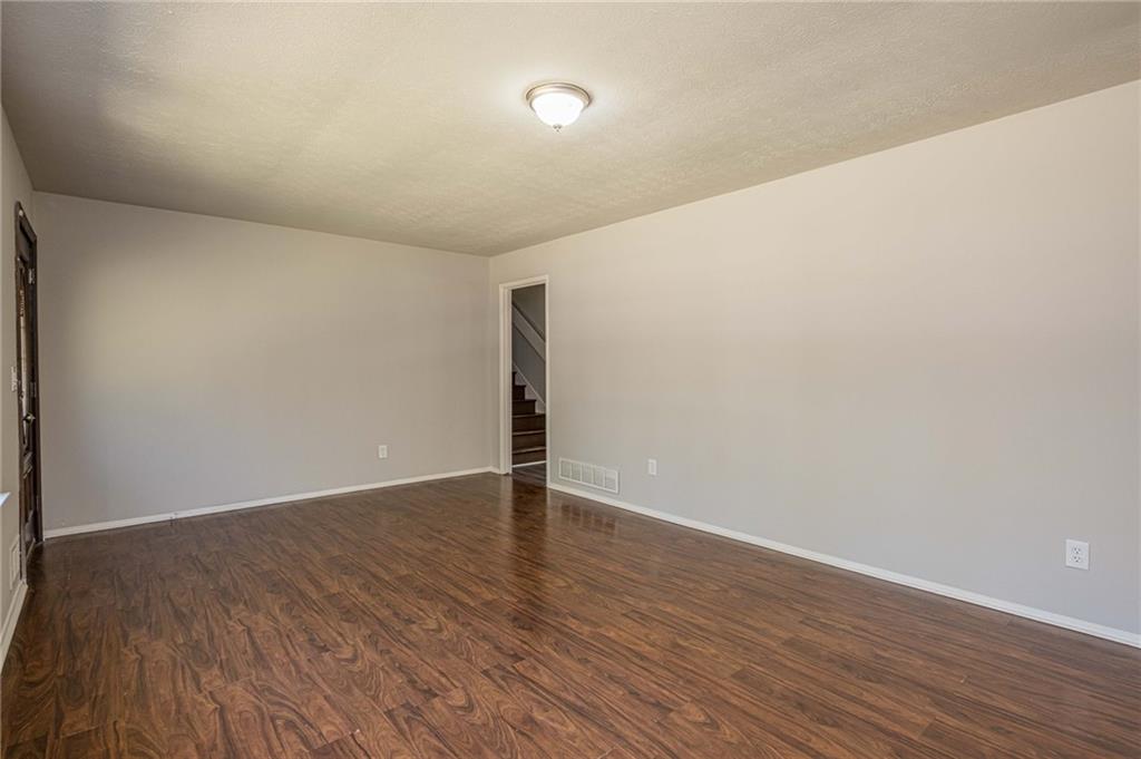 1798 Dogwood Court