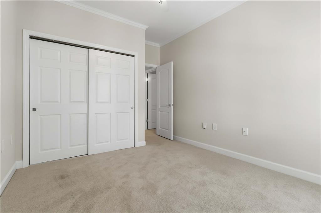 3475 OAK VALLEY RD. NE Unit 140