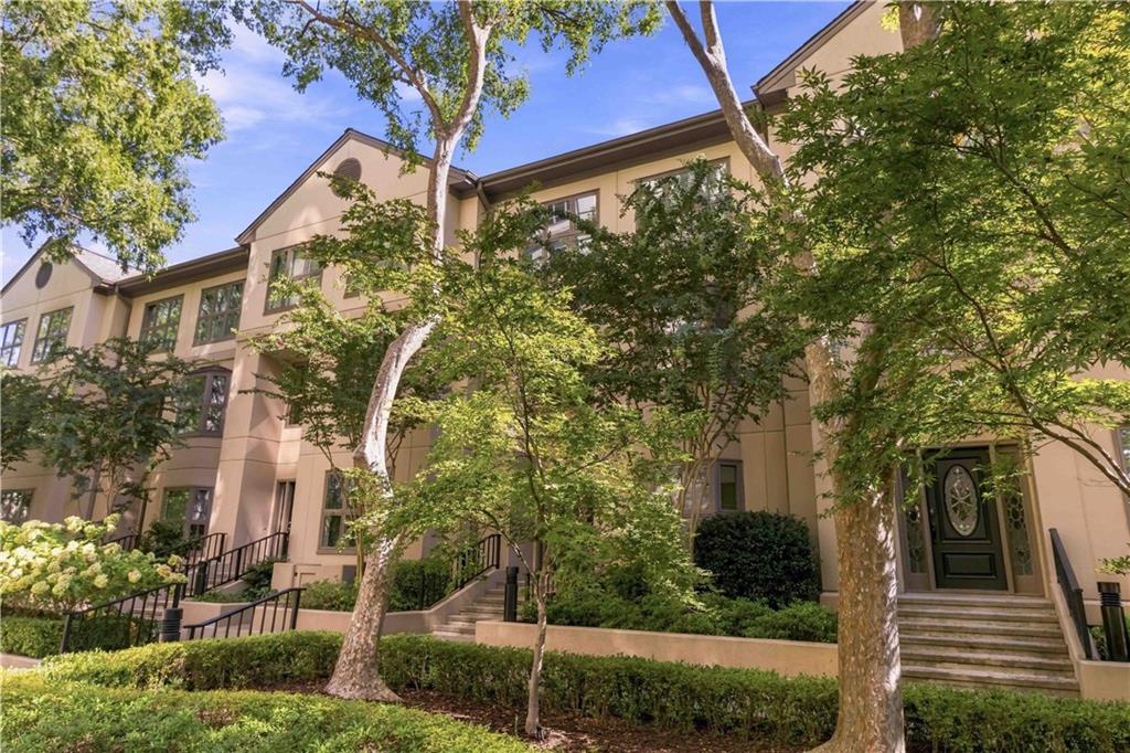 3475 OAK VALLEY RD. NE Unit 140