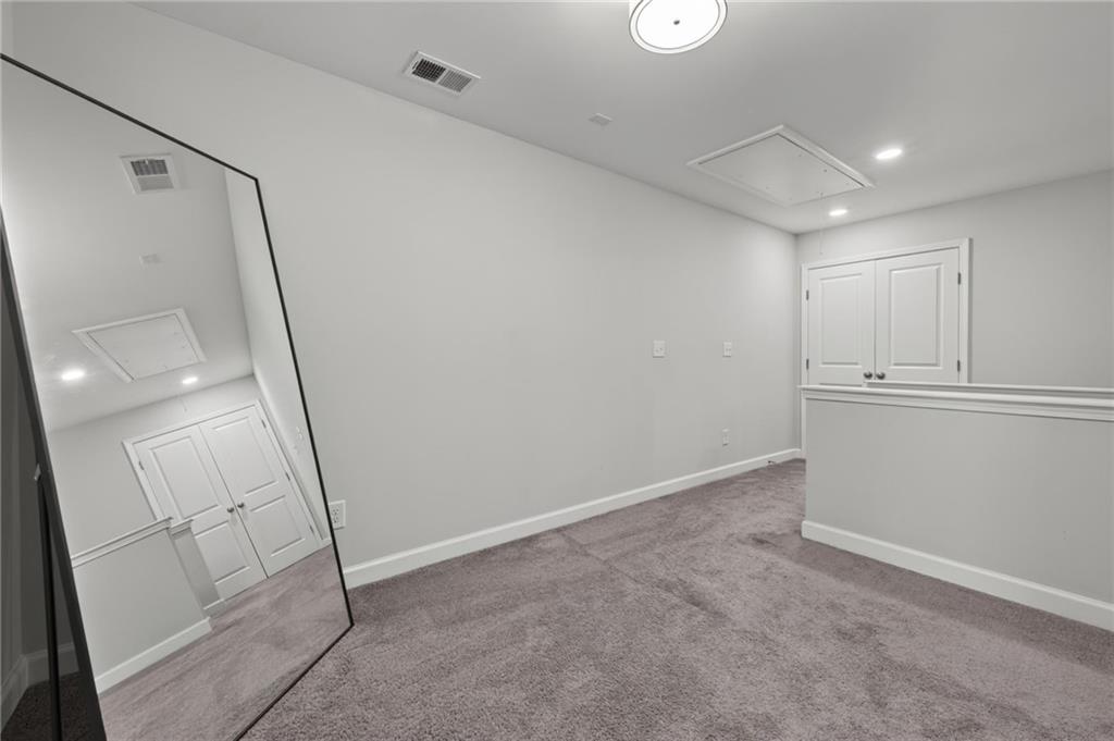 1363 Willamette Way