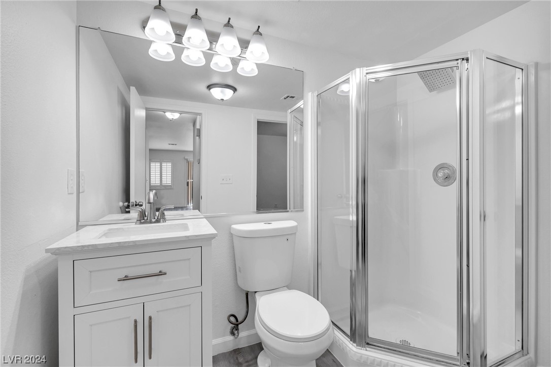 115 Zenith Point Avenue