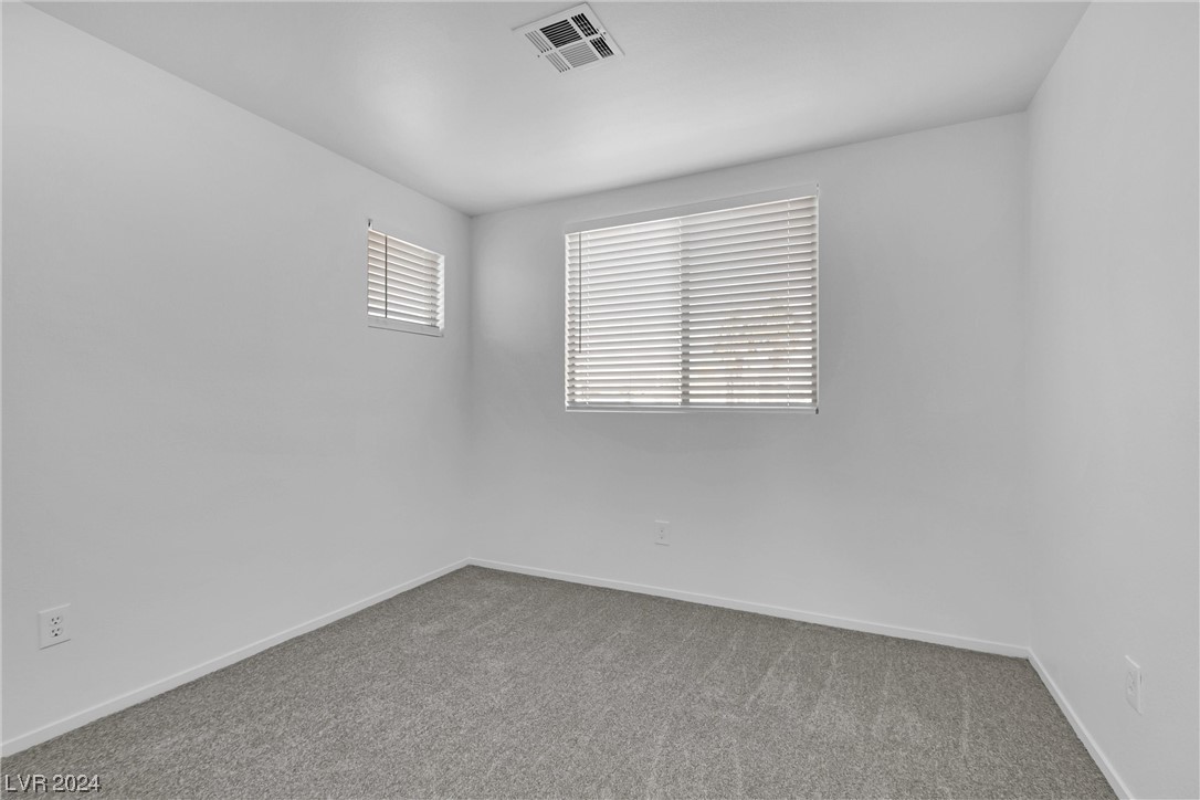 115 Zenith Point Avenue