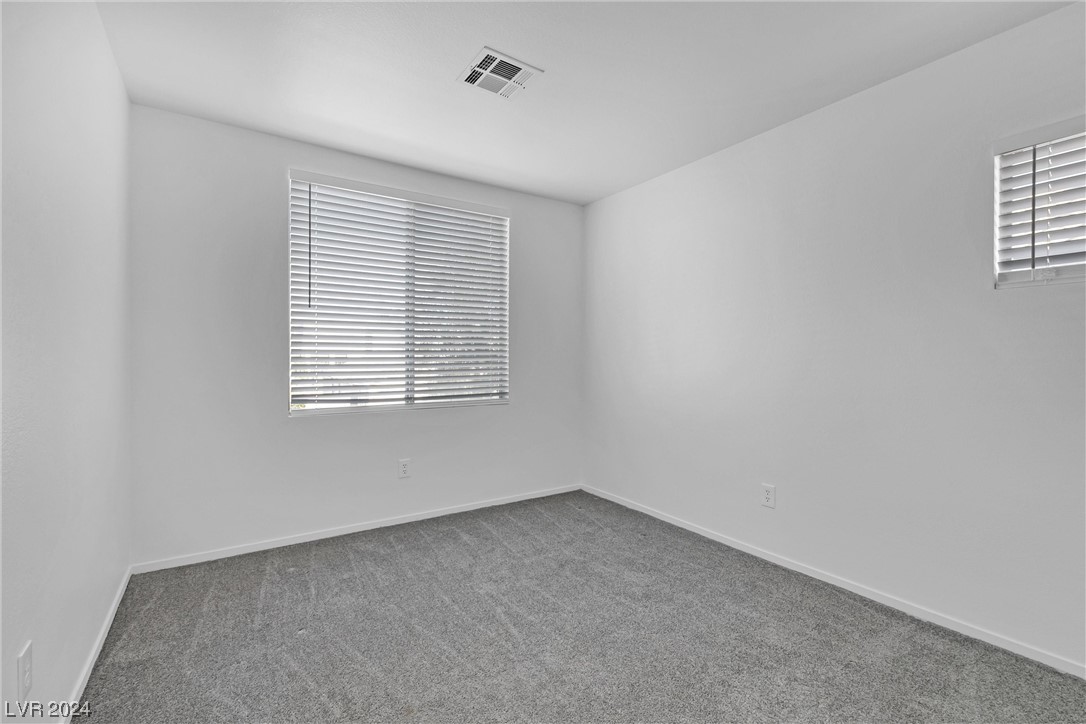 115 Zenith Point Avenue