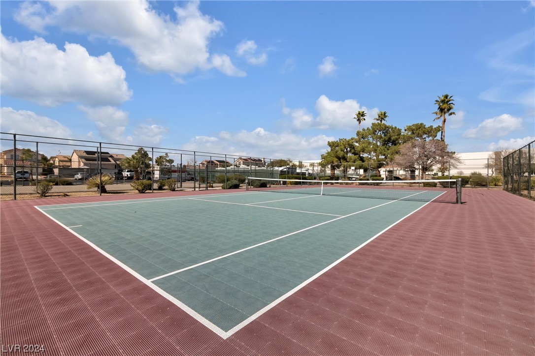 115 Zenith Point Avenue