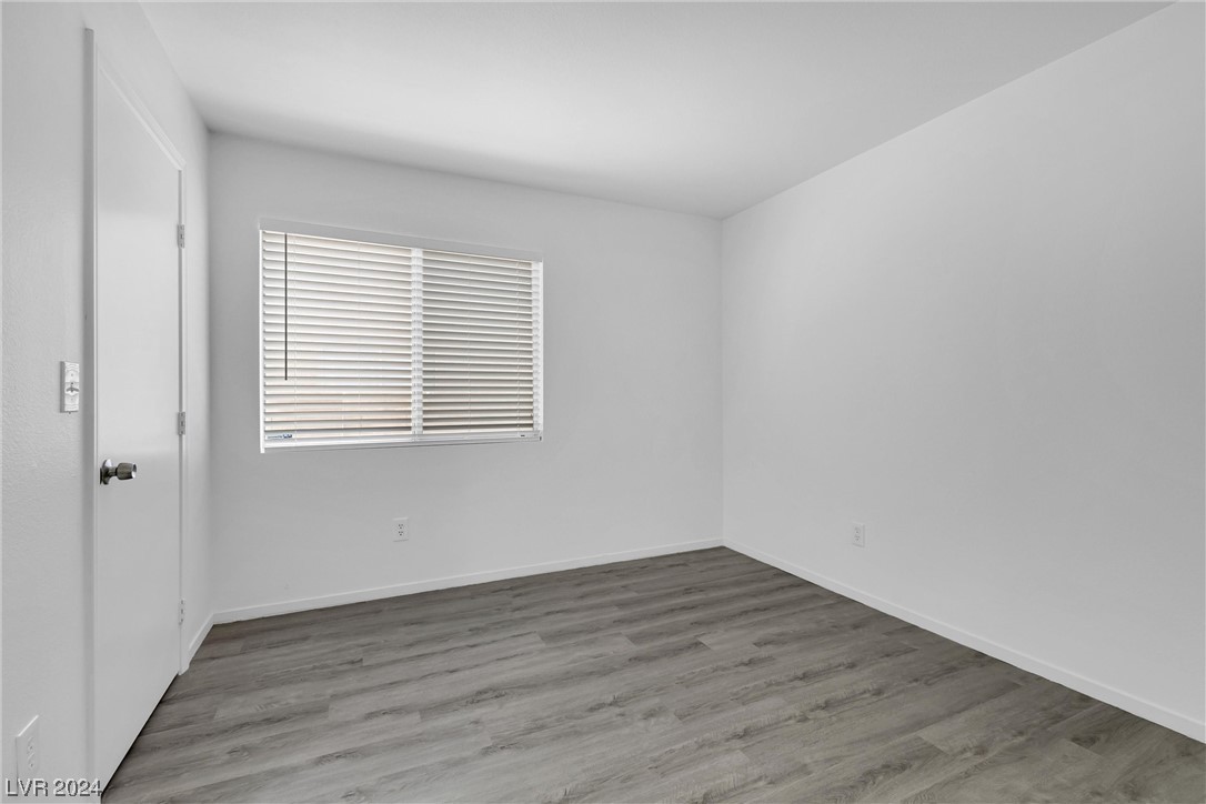 115 Zenith Point Avenue