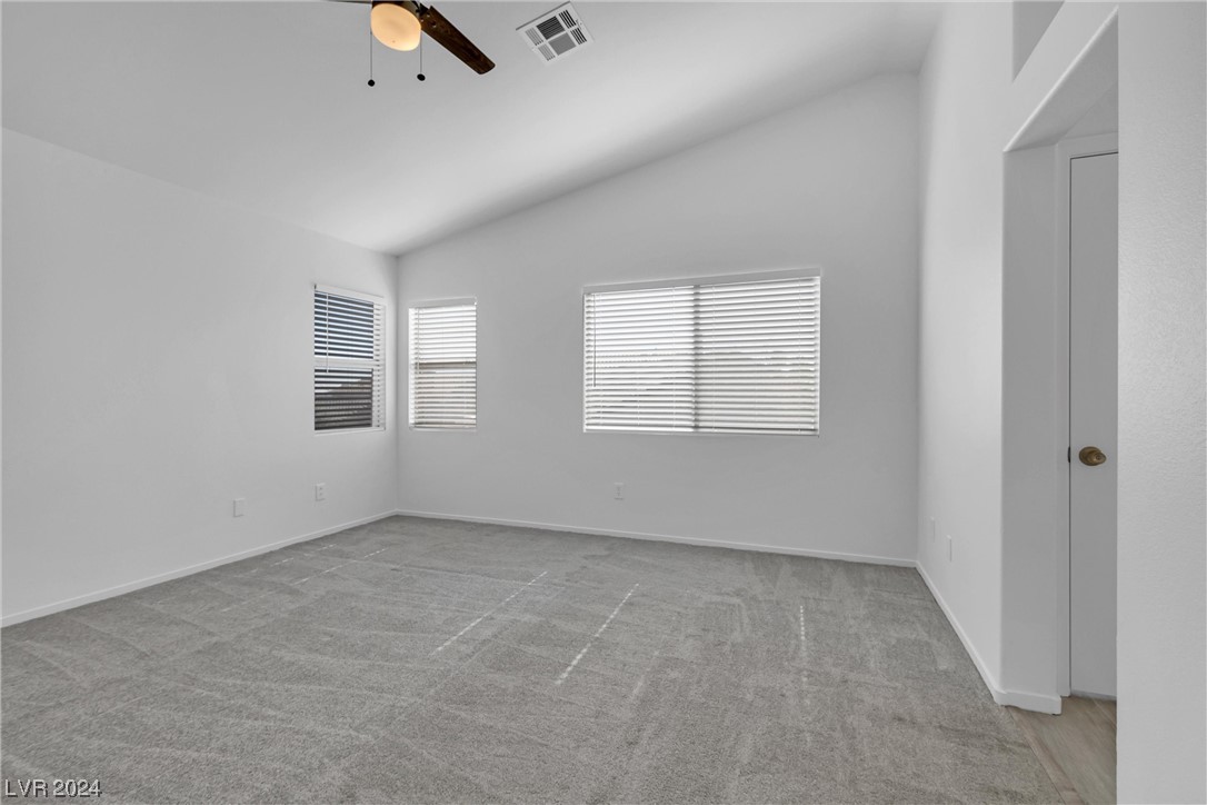 115 Zenith Point Avenue