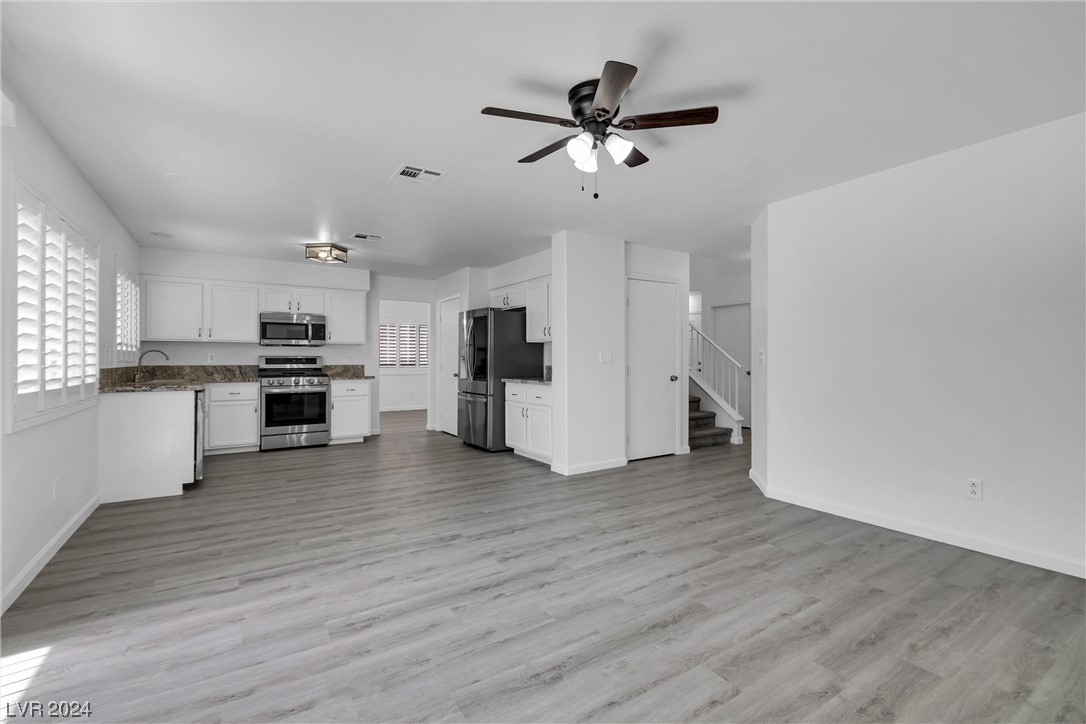 115 Zenith Point Avenue