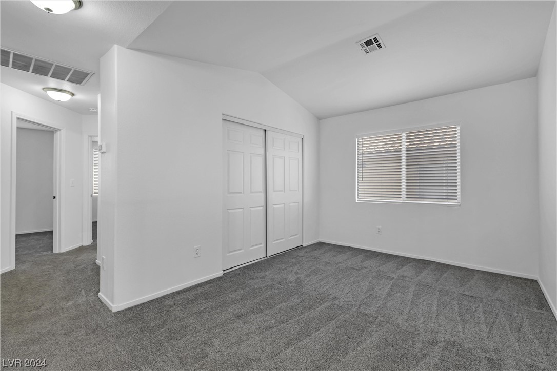 115 Zenith Point Avenue