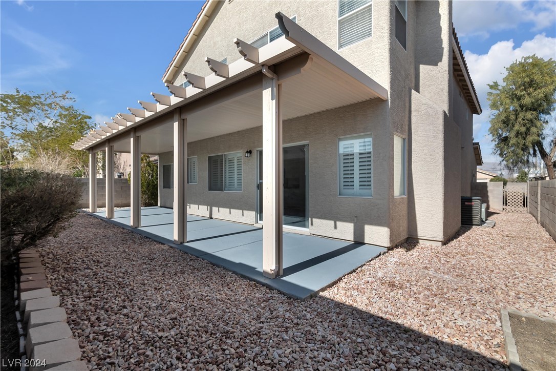 115 Zenith Point Avenue