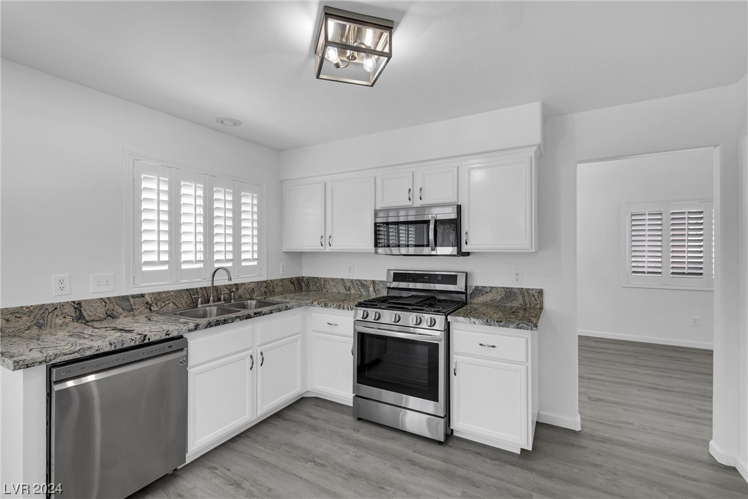 115 Zenith Point Avenue