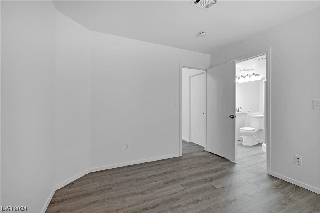 115 Zenith Point Avenue