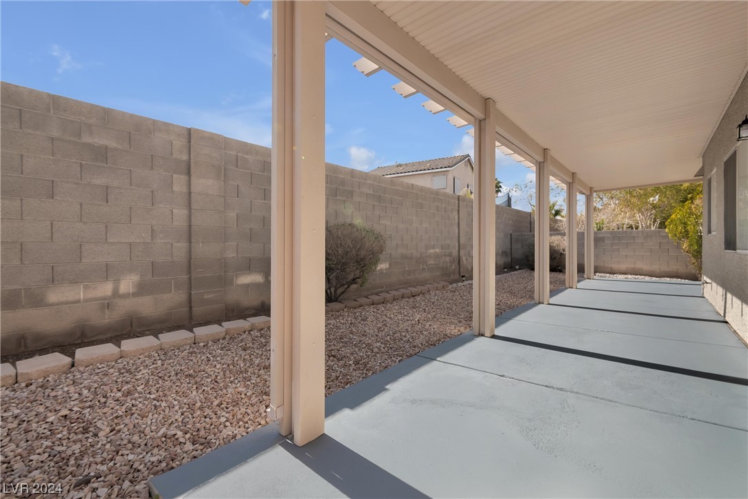 115 Zenith Point Avenue