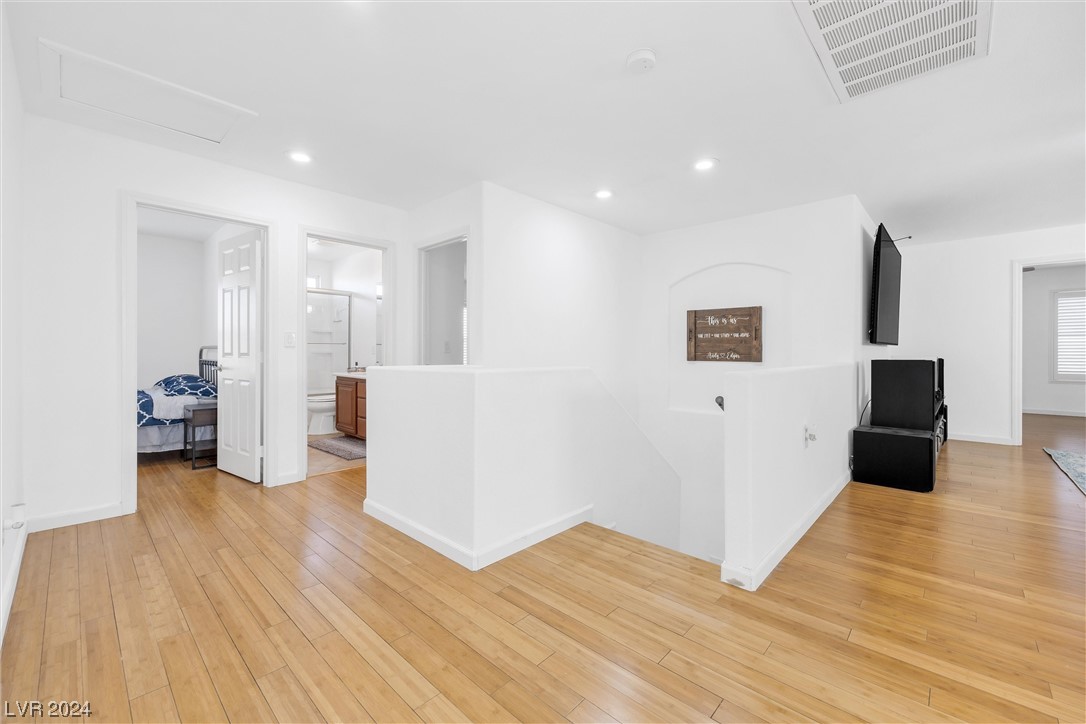 11127 Ash Mountain Street