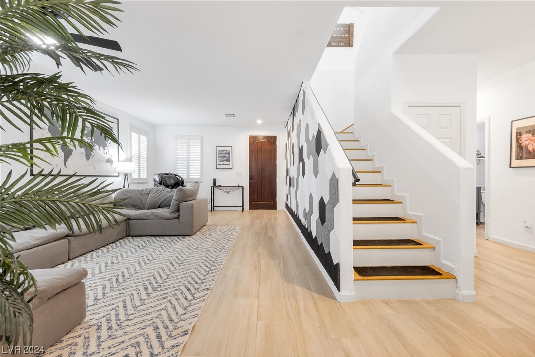 11127 Ash Mountain Street