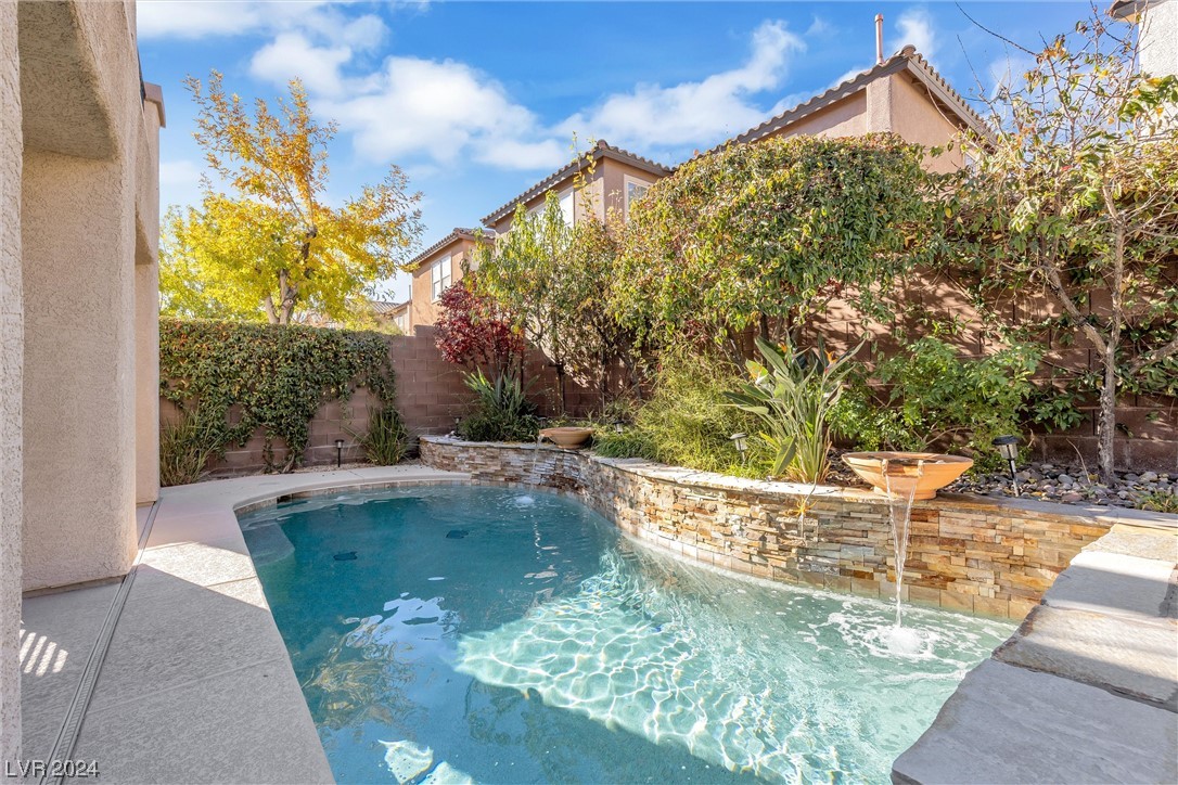 11127 Ash Mountain Street