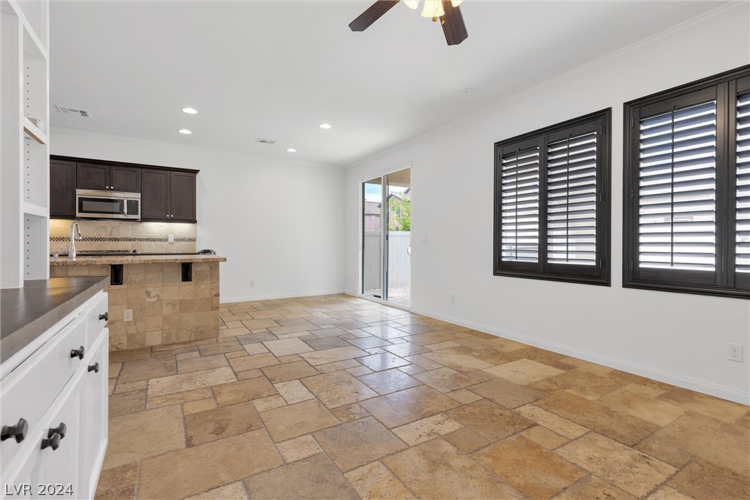 9387 Grand Sky Avenue