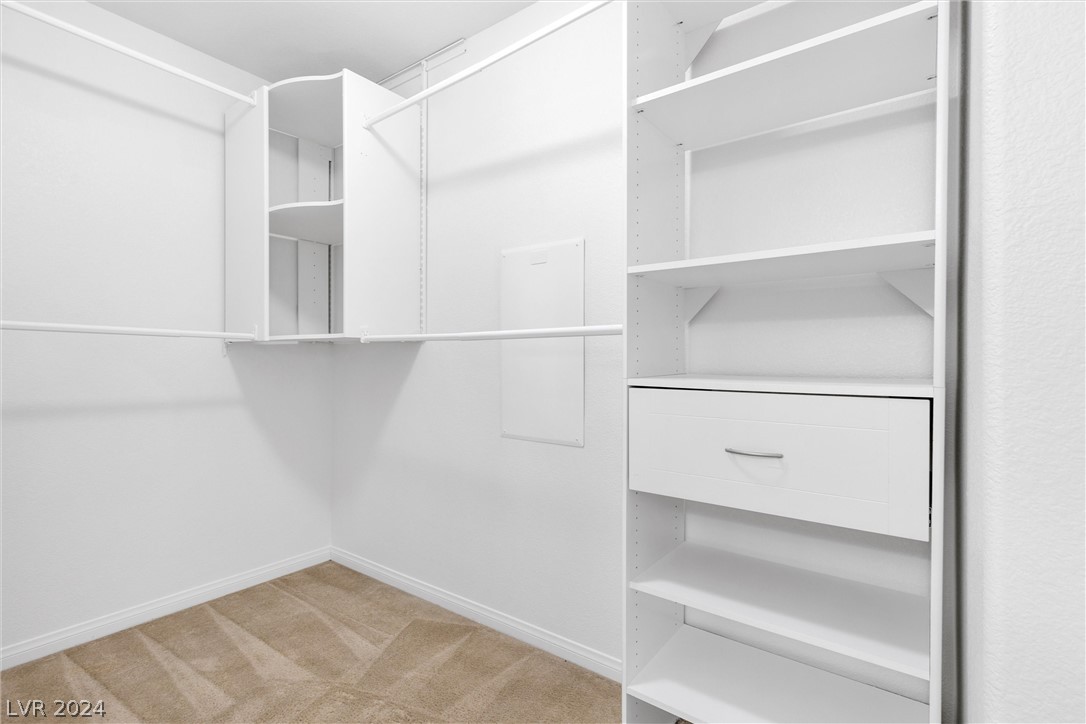 9387 Grand Sky Avenue