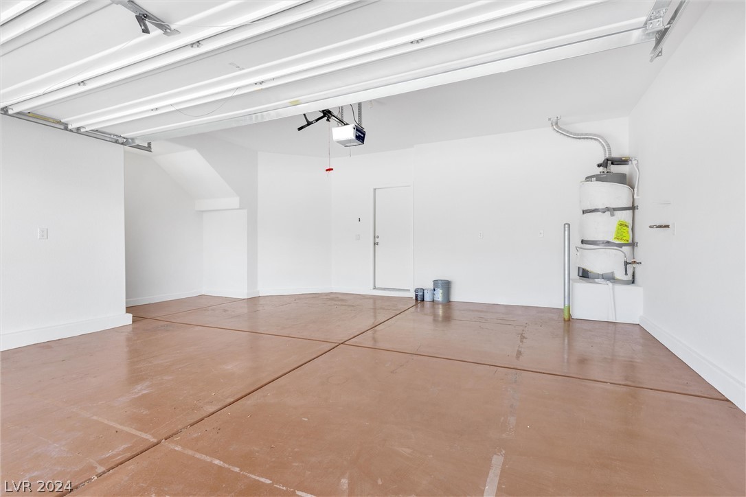 9387 Grand Sky Avenue