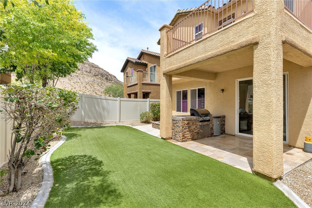 9387 Grand Sky Avenue