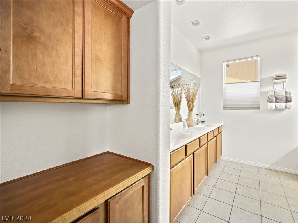 3815 North Mayfield Ranch Road