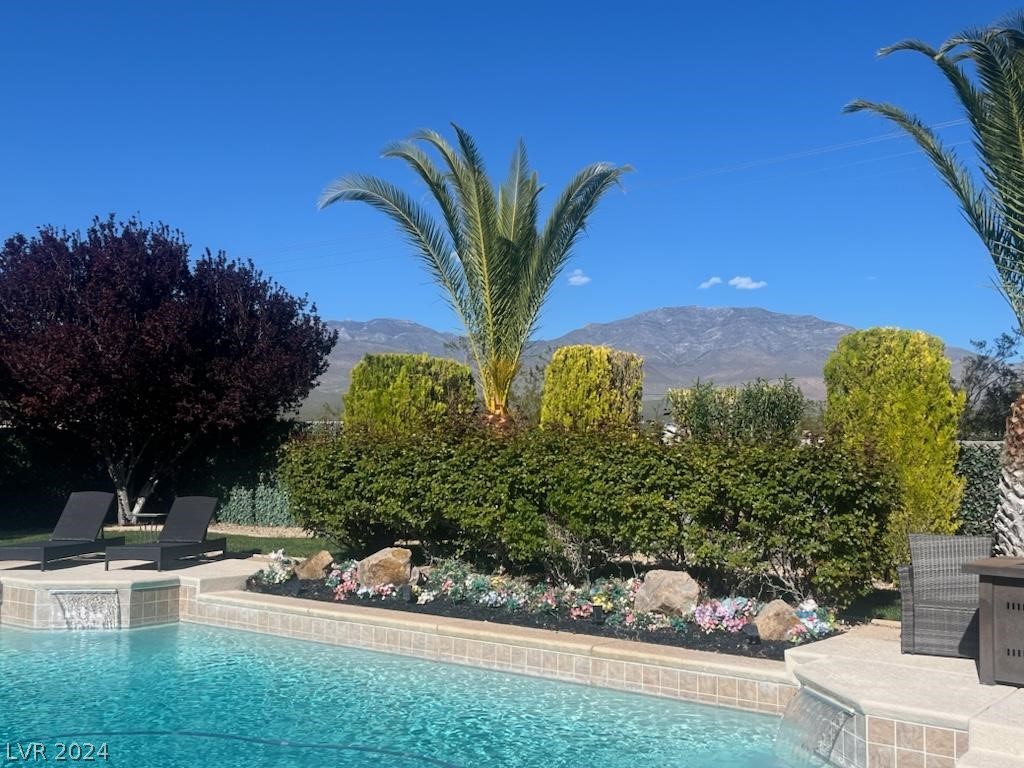 3815 North Mayfield Ranch Road