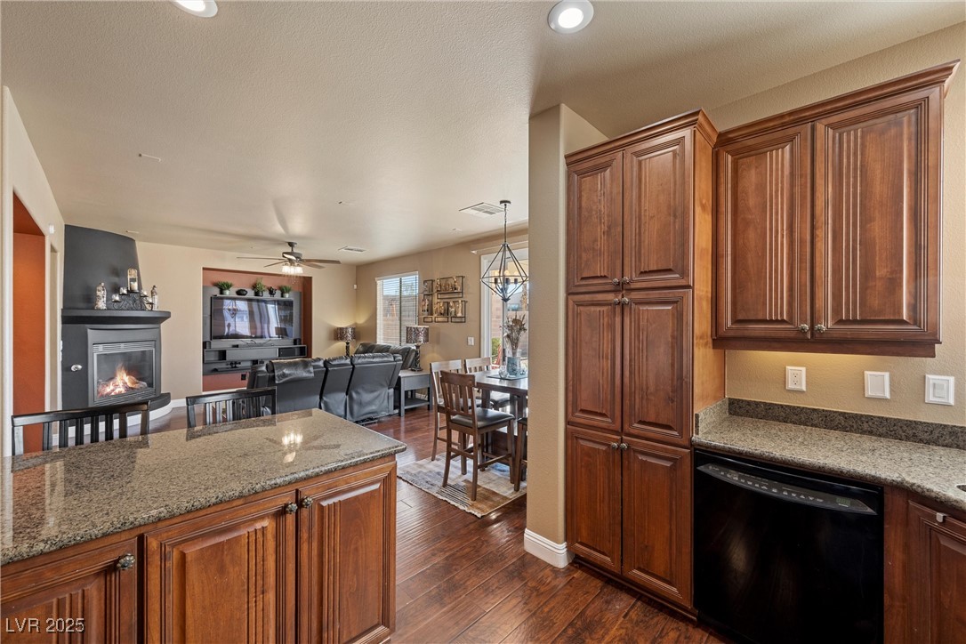 511 Via Ripagrande Avenue