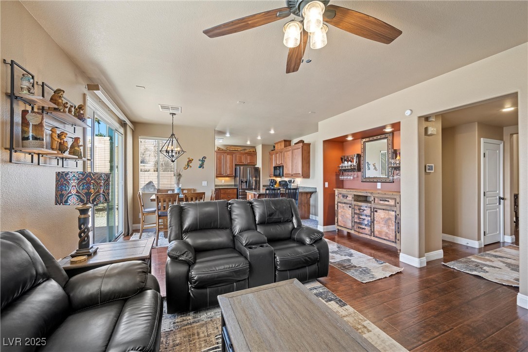 511 Via Ripagrande Avenue