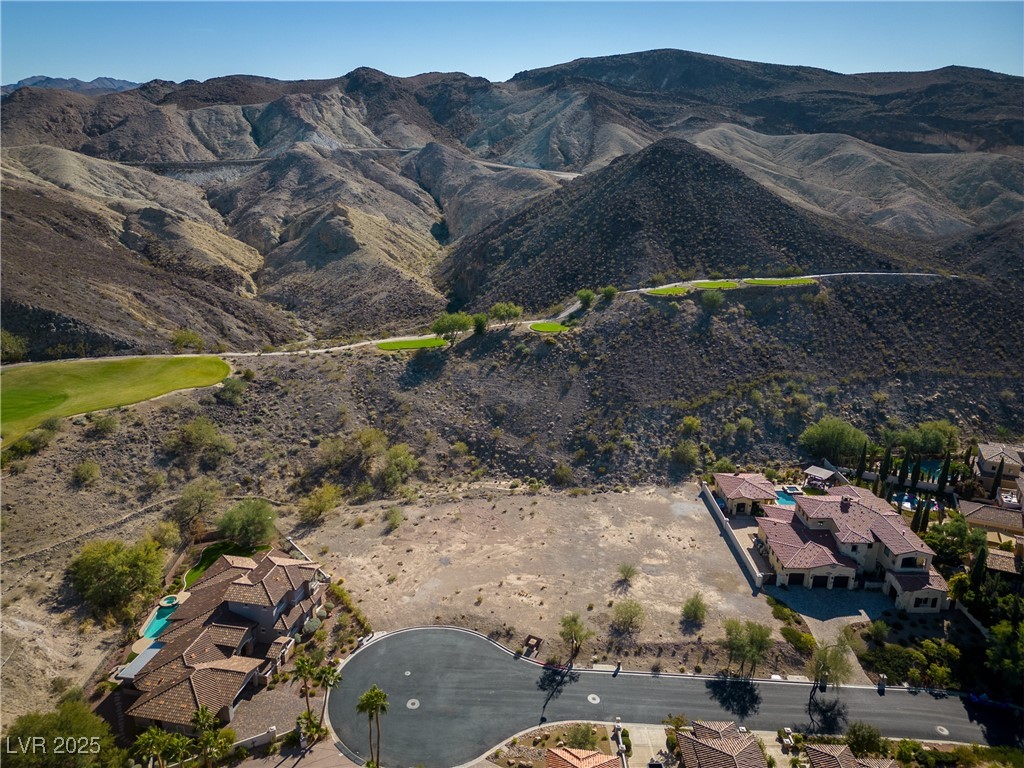 5 Via Vittorio Place