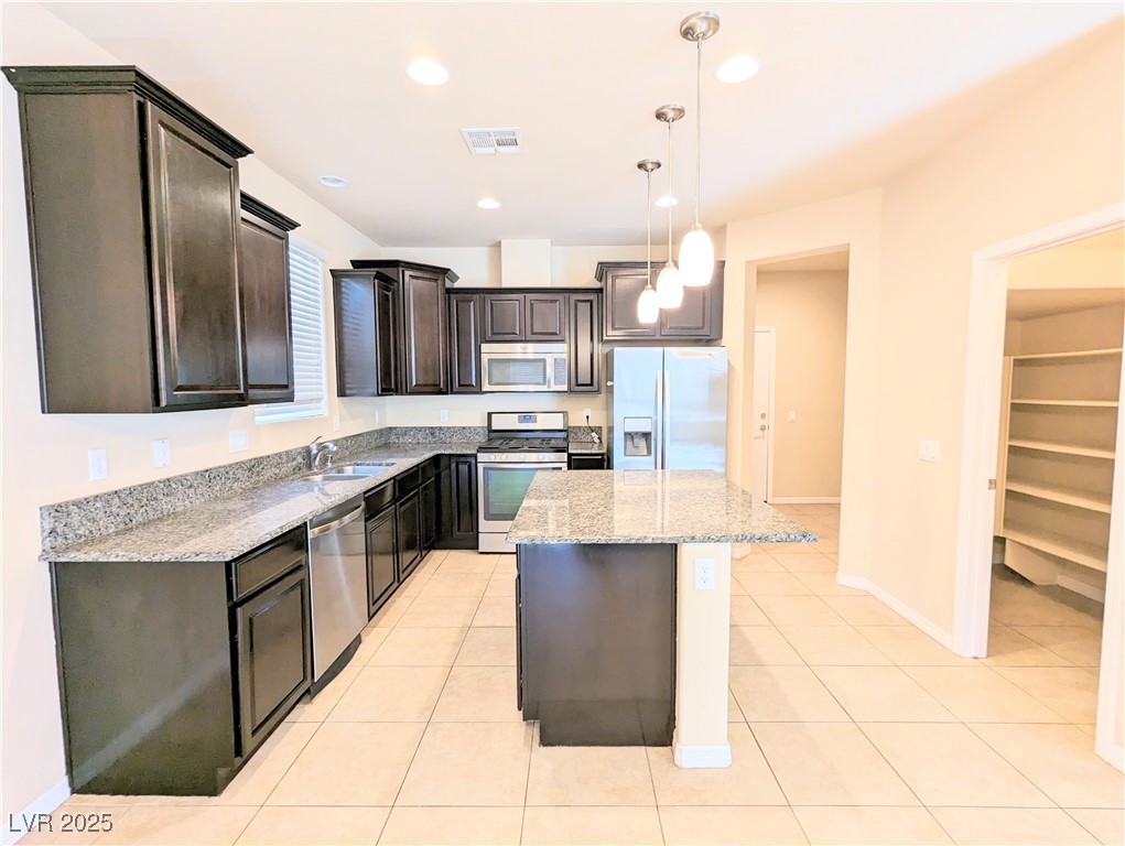 7011 AMAPA Road 0