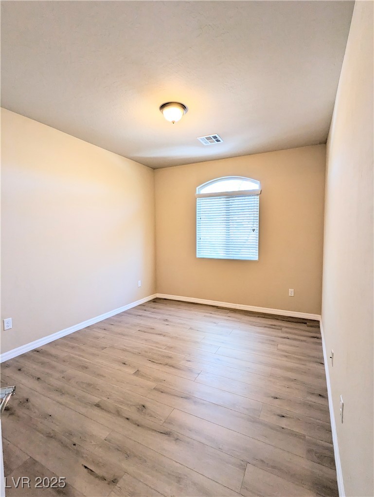 7011 AMAPA Road 0