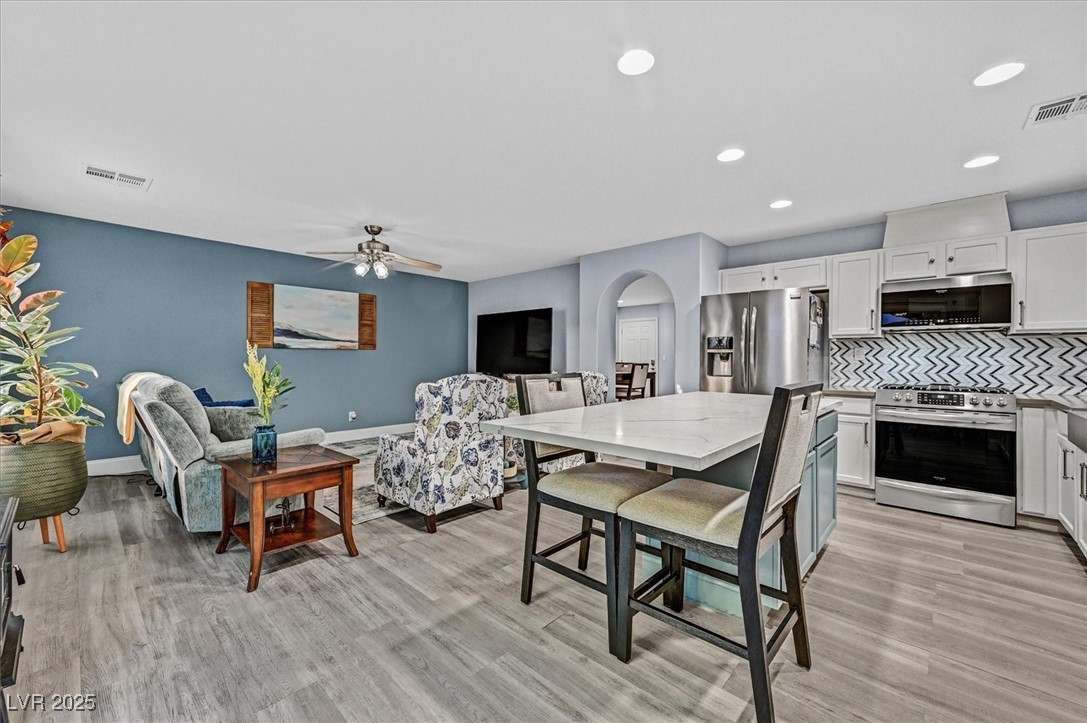 10042 Big Sur Mountain Street