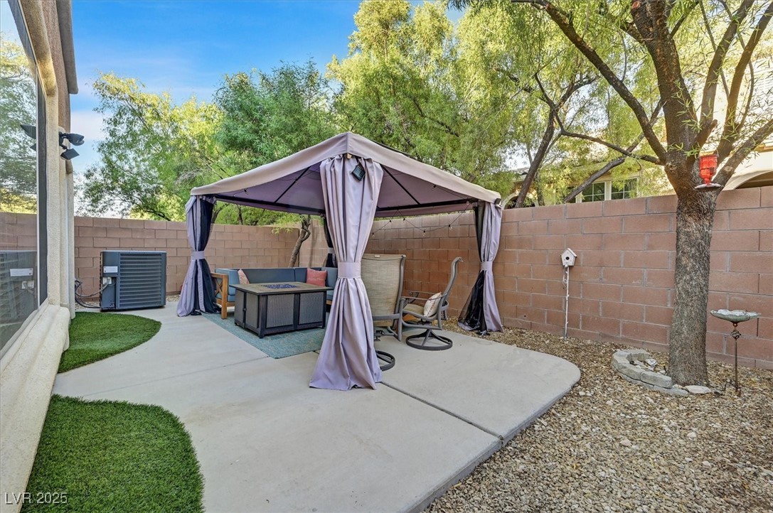 10042 Big Sur Mountain Street