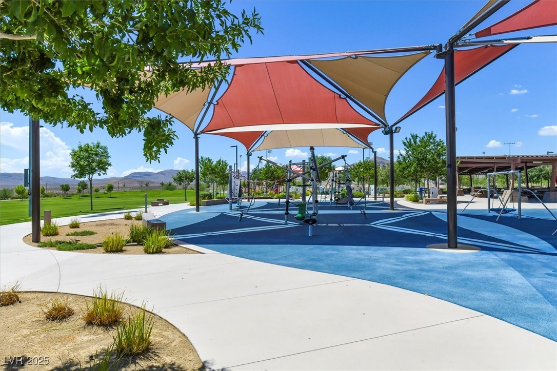 10042 Big Sur Mountain Street