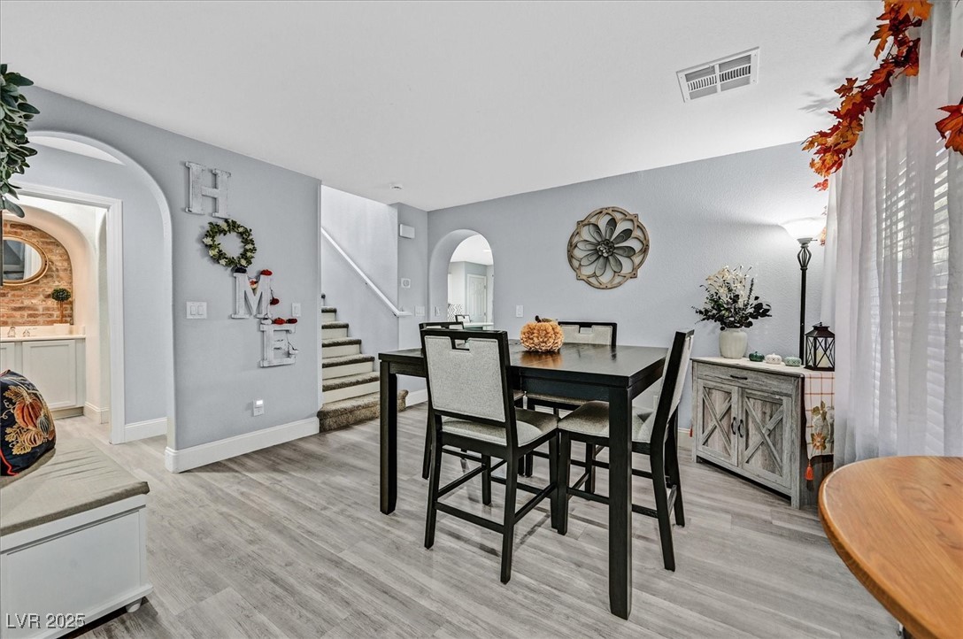 10042 Big Sur Mountain Street