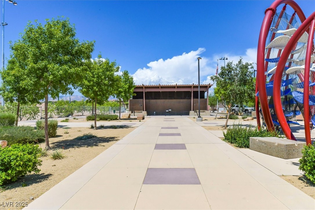 10042 Big Sur Mountain Street