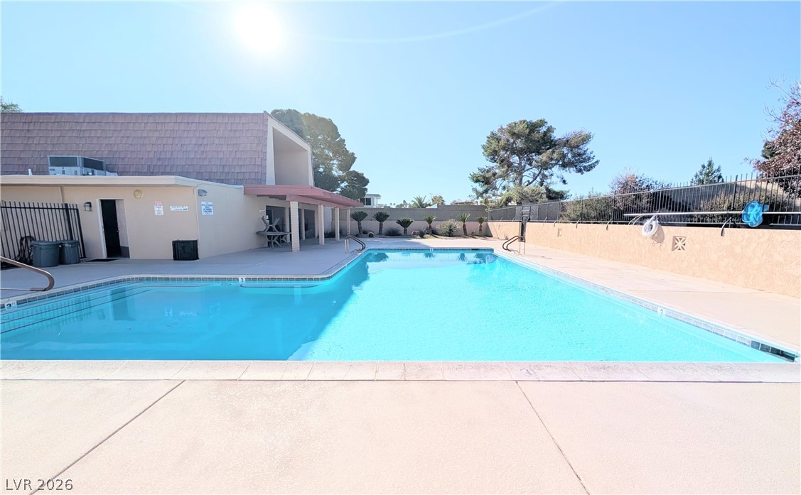 3708 Heritage Avenue