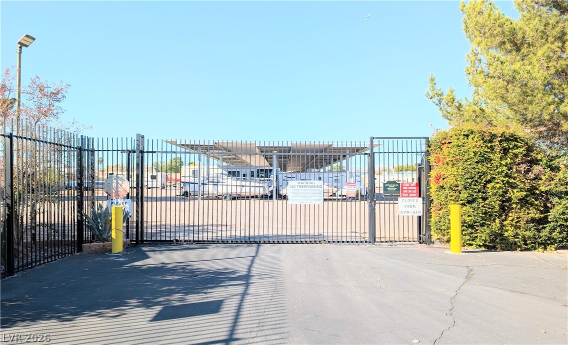 3708 Heritage Avenue