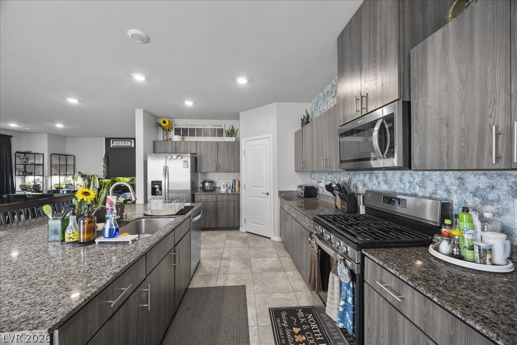 4563 Ginger Hills Avenue