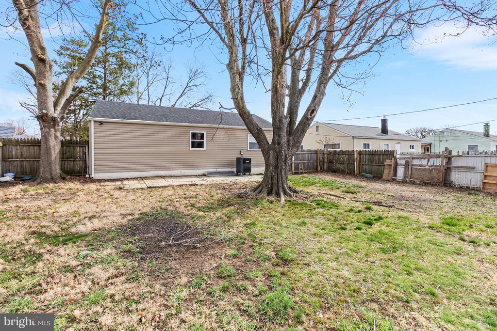 28 GENE AVENUE