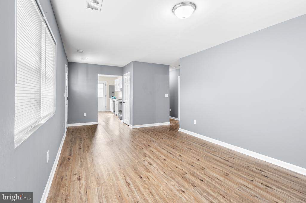 28 GENE AVENUE