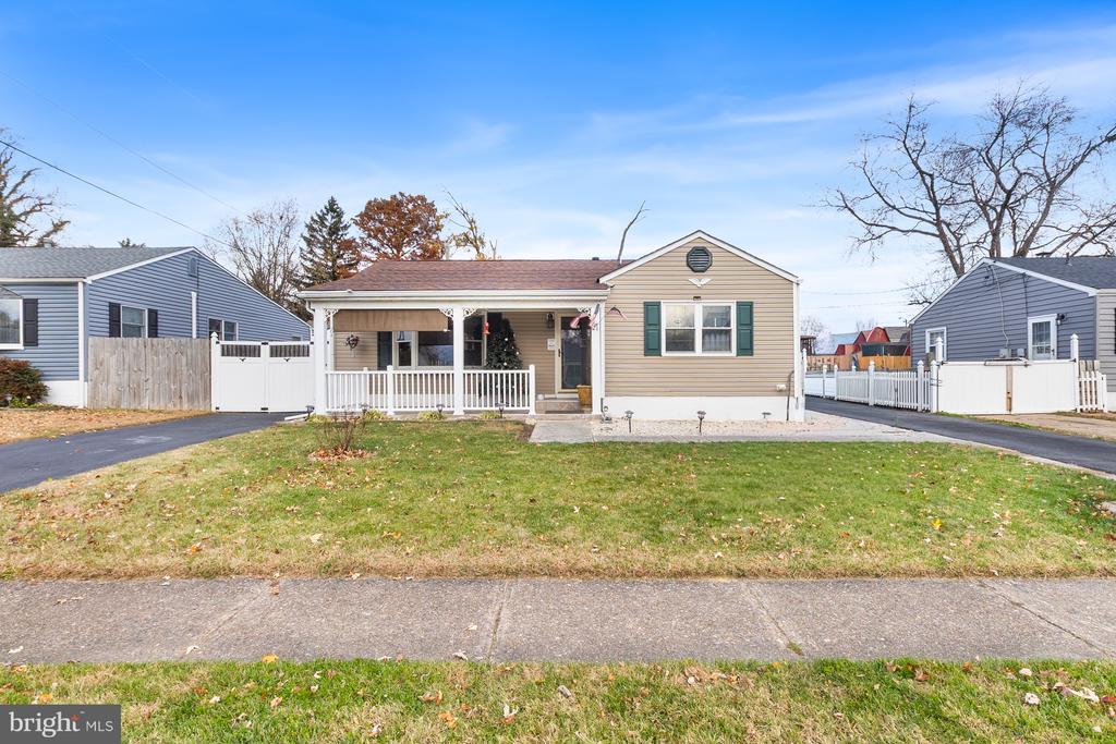 21 GENE AVE