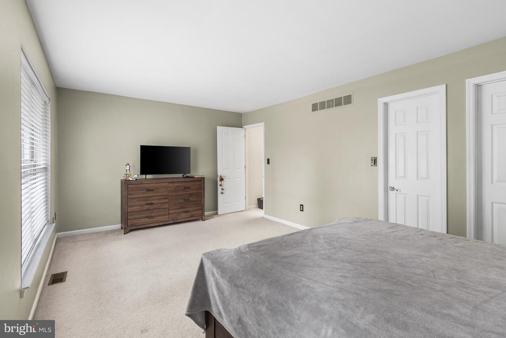 610 BENHAM COURT