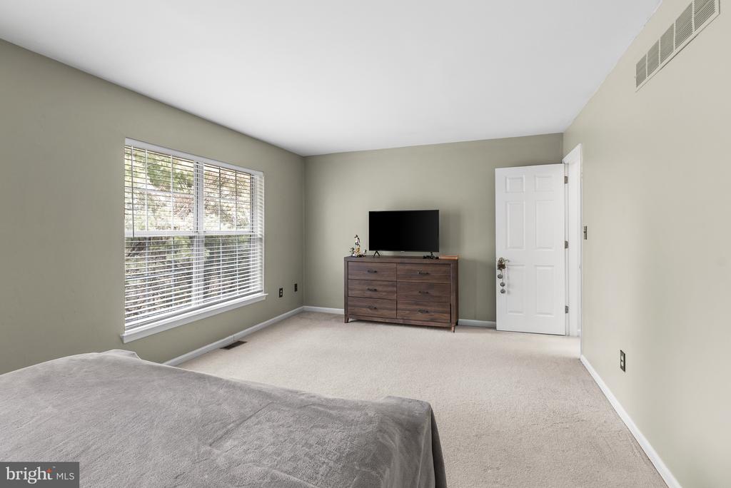 610 BENHAM COURT