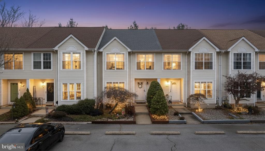 610 BENHAM COURT