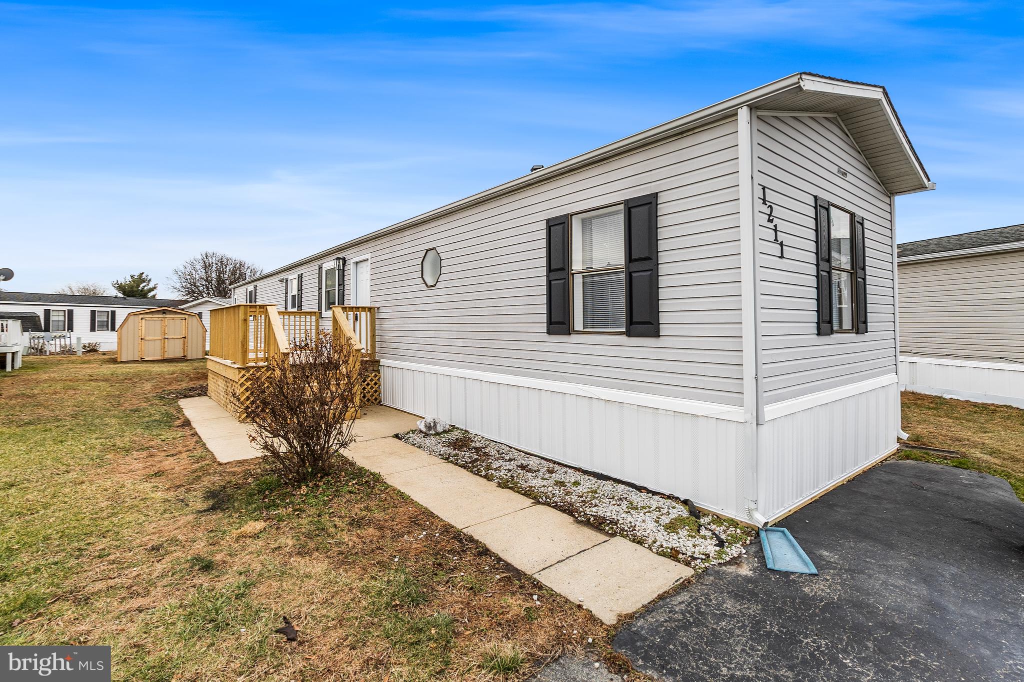 1211 DONNA MARIE WAY