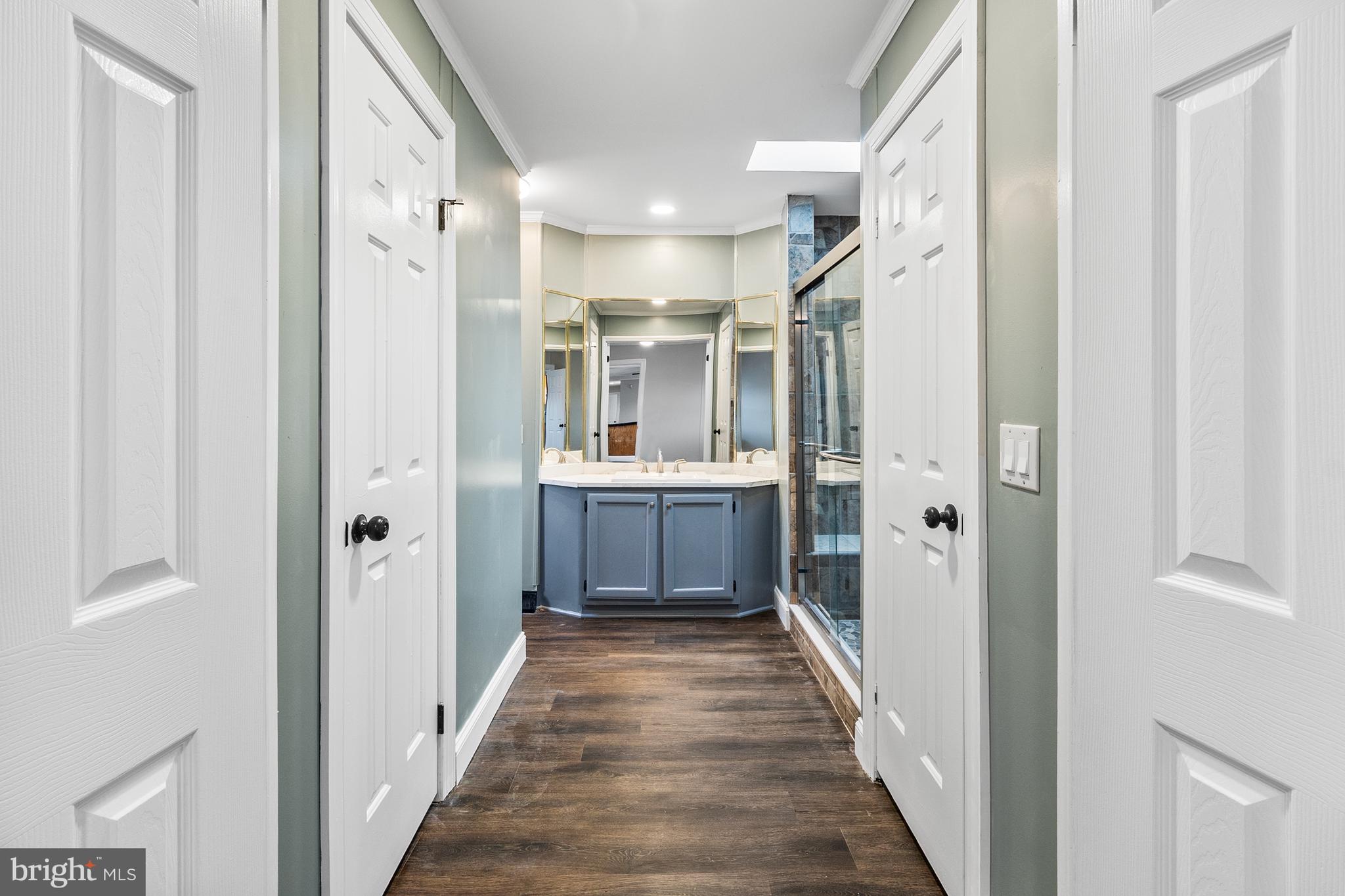 1211 DONNA MARIE WAY