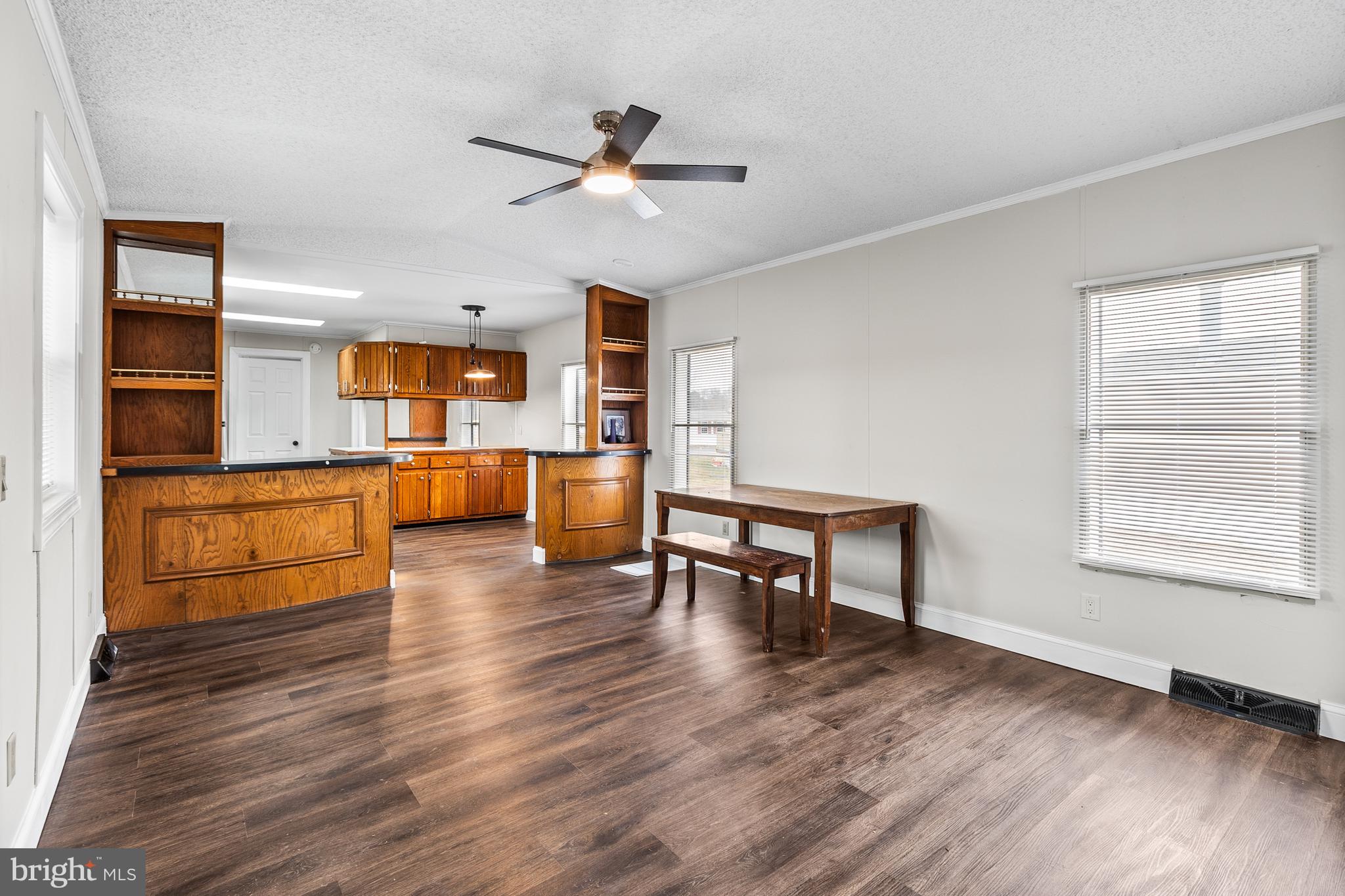 1211 DONNA MARIE WAY