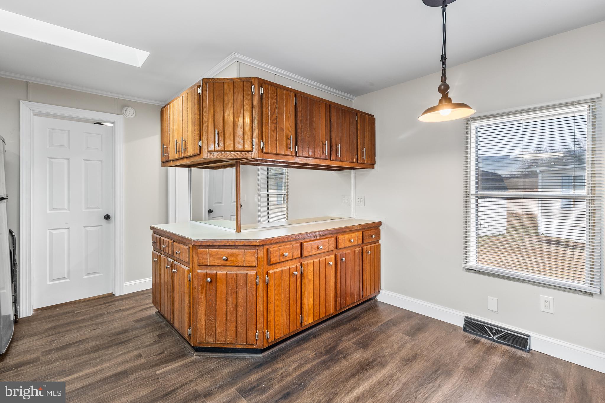 1211 DONNA MARIE WAY