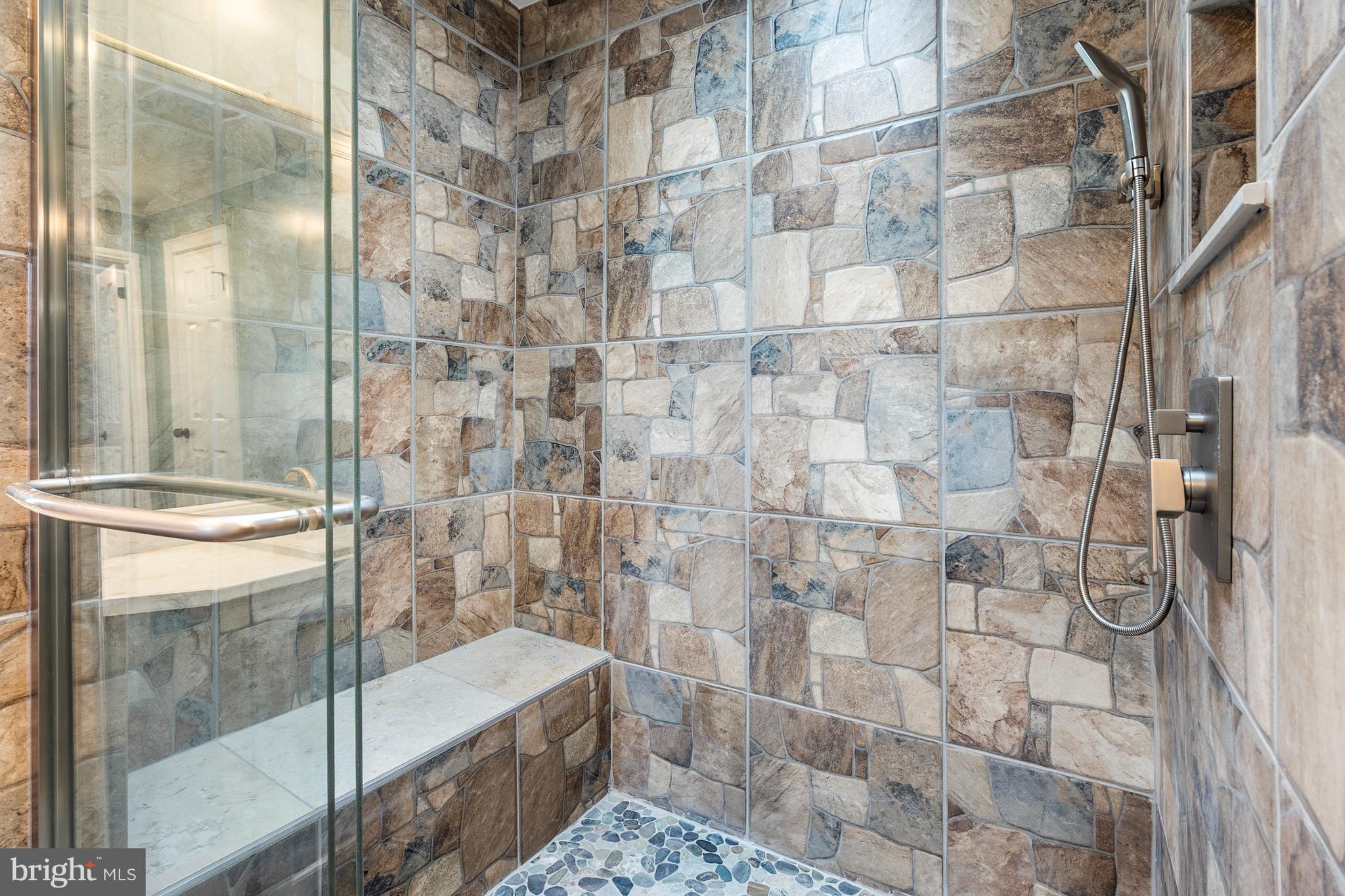 1211 DONNA MARIE WAY